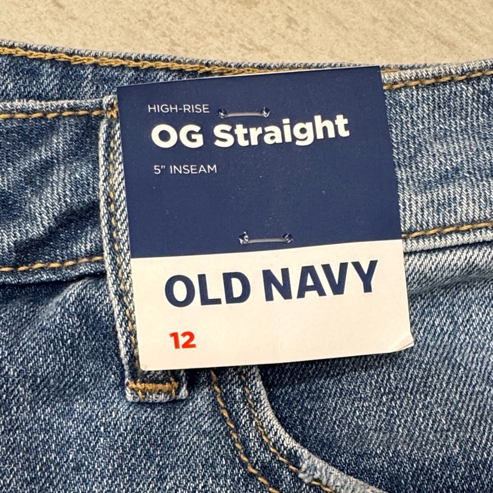 Old Navy High-Rise OG Straight Jean Shorts - 5” Inseam - Picture 2 of 9